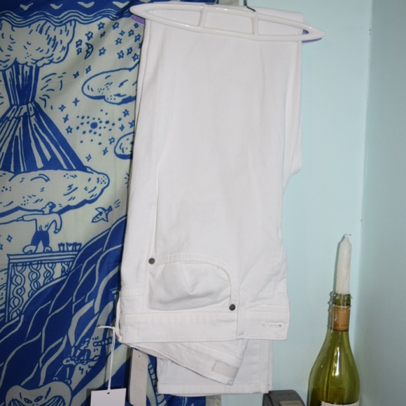 Never Worn White Jeans - Picture 1 of 2